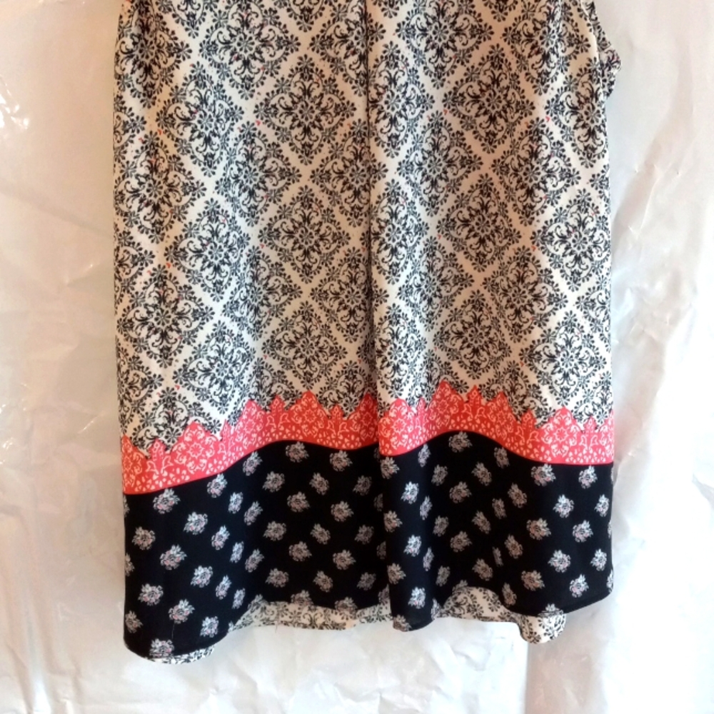 Maurices Sleeveless Blouse - Navy And Coral Pattern - Picture 3 of 7